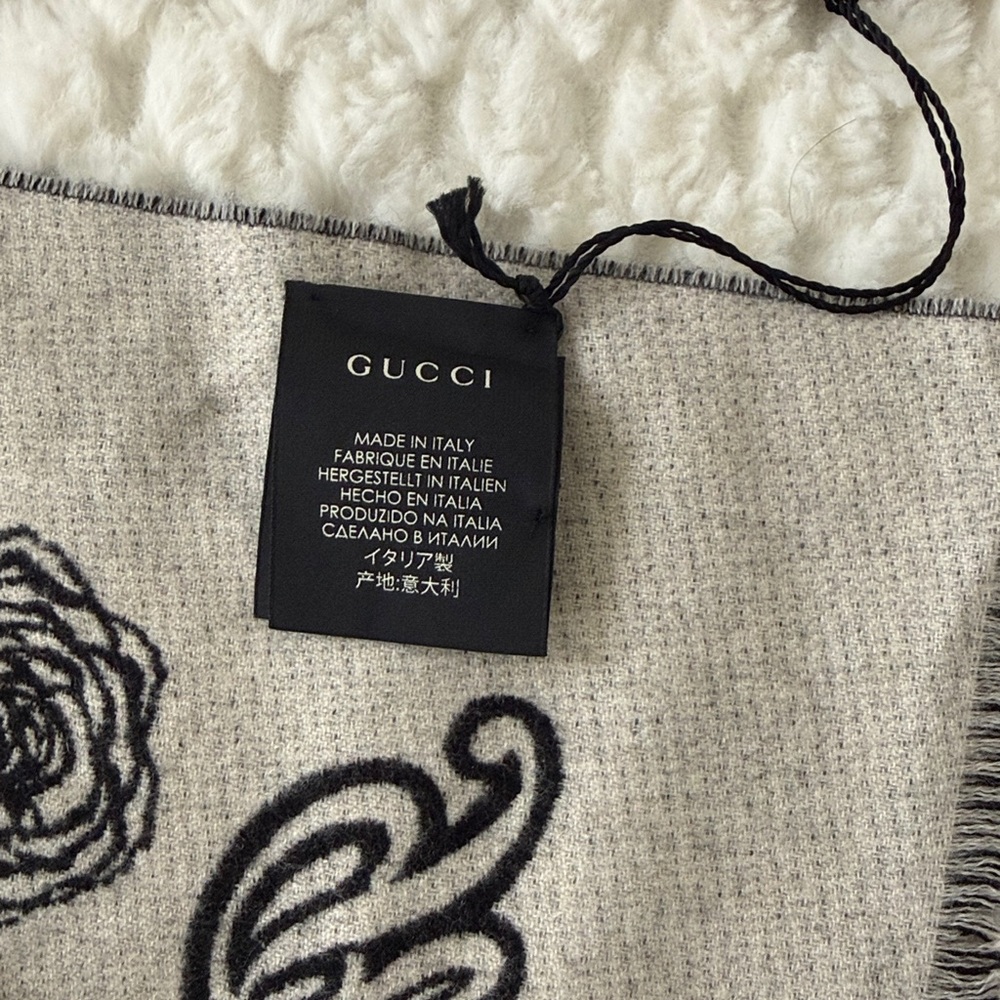 Gucci 100% Wool Running Snake Scarf-452388-Authentic-NWT - Picture 6 of 10